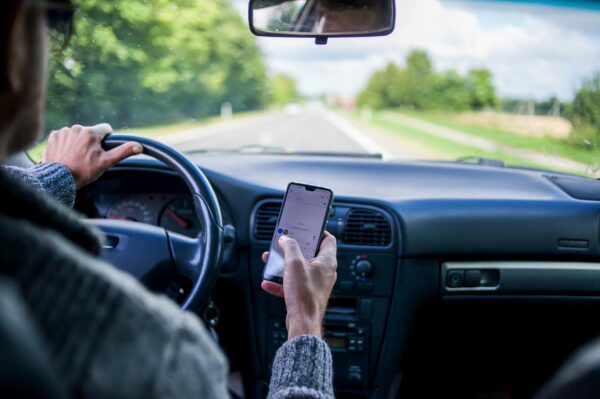 Conducción distraída | Mensajes de texto y conducción | DUI